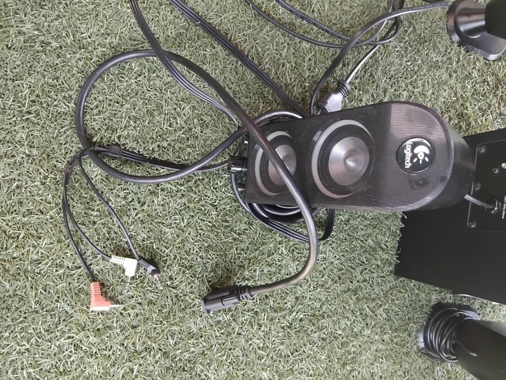 Sistem audio 5.1 Logitec destinat PC gaming