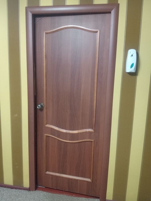 Продам двери в хорошем состоянии