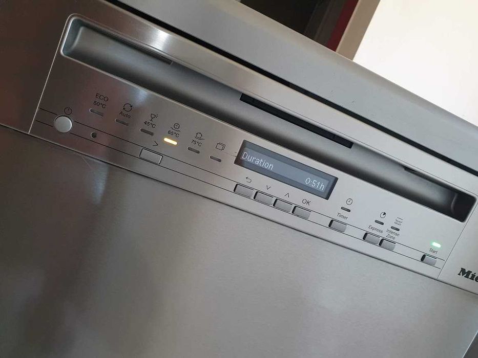 Inox - Съдомиялна Miele - Auto Open - 14 Комплекта - Свободностояща