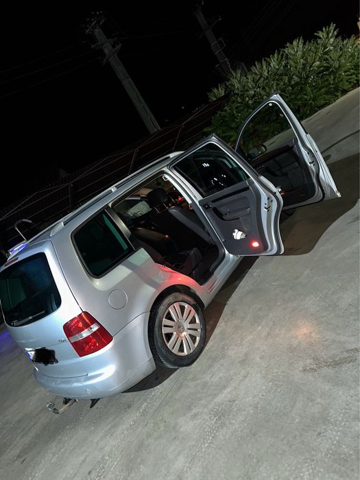 Vw touran 2004, 2.0 tdi 140 cp