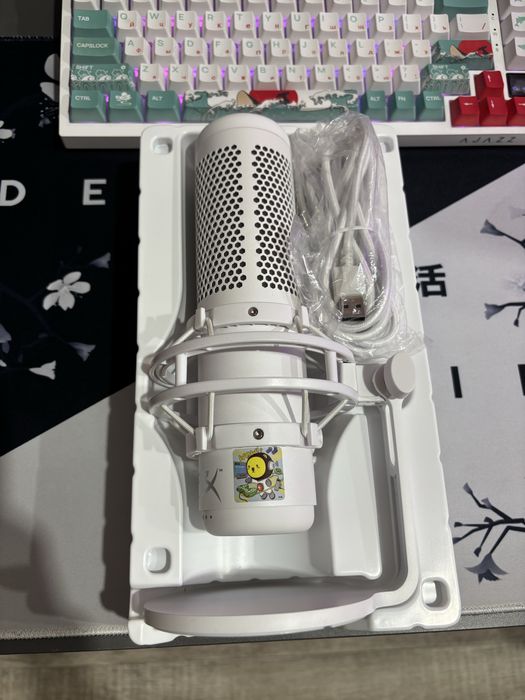 Продам микрофон HyperX