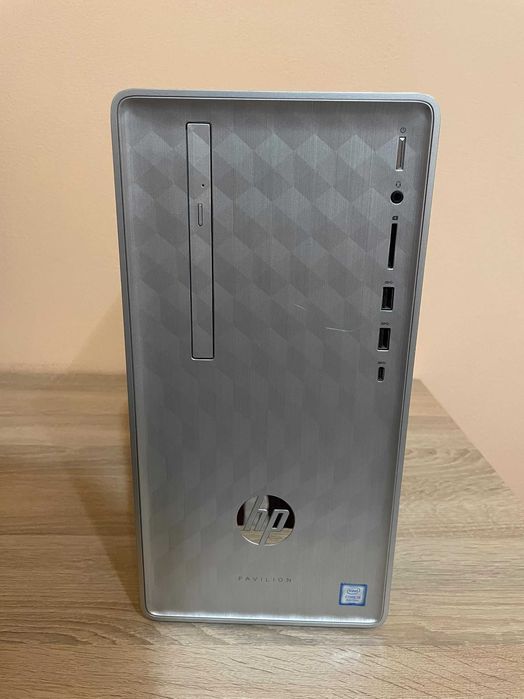Sistem Desktop Gaming HP Pavilion 590-p0027nq