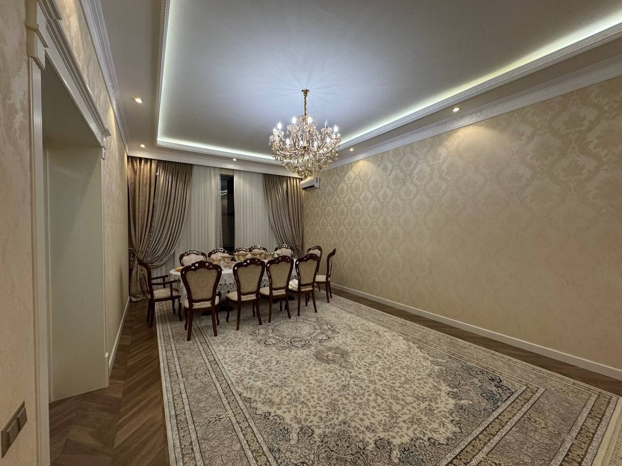 Хувайдо, Узбекистон махалла. уй сотилади 7,5 сотих 7 та хона 462.000$