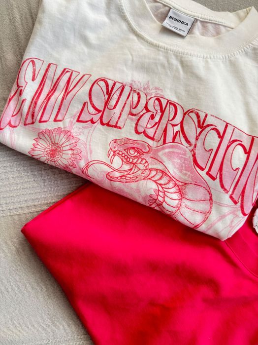 Две тениски овърсайз