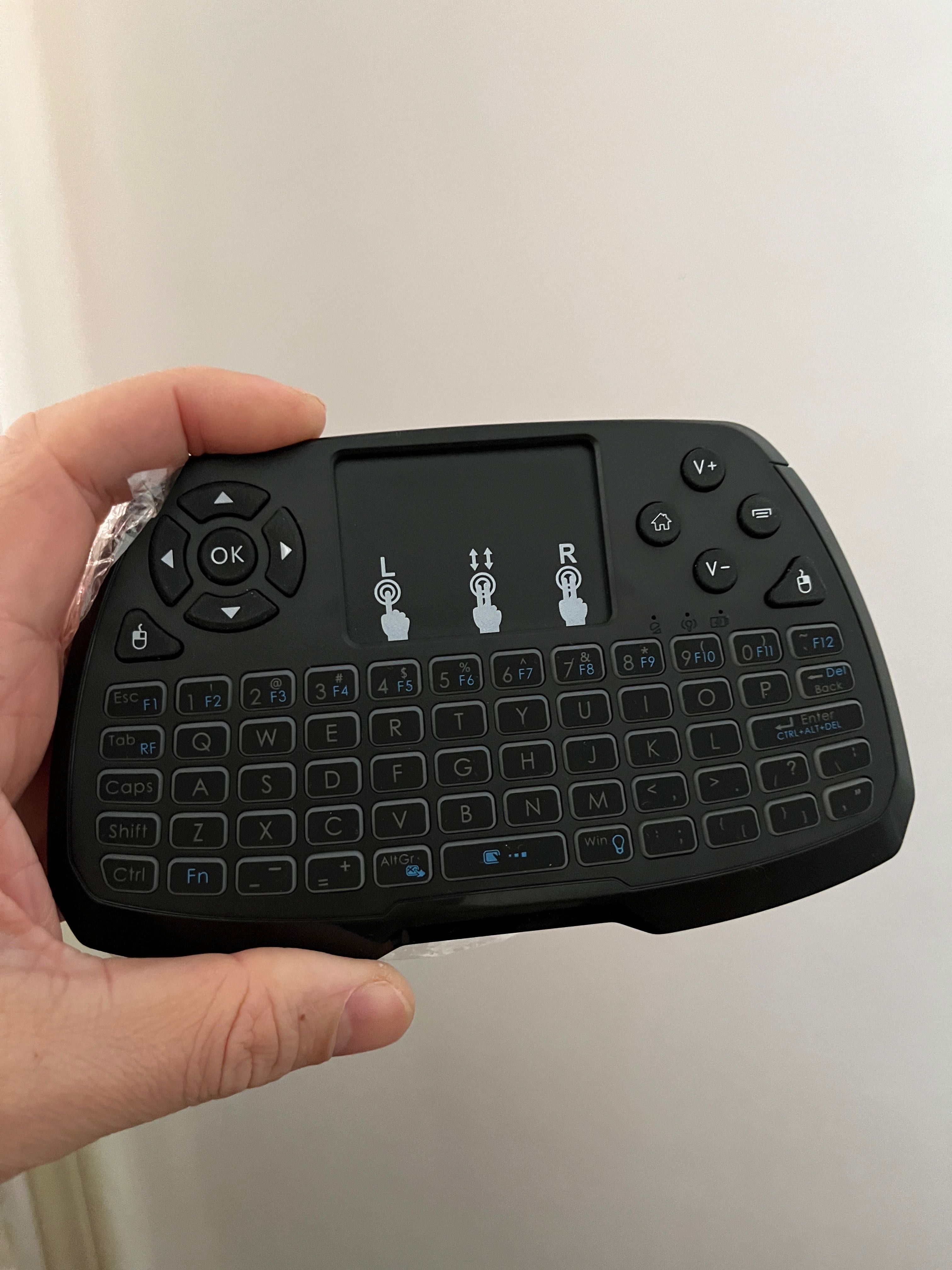Mini tastatura iluminata Wireless 2in1 Touchpad Negru Noua Acumulator