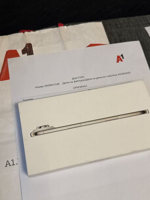 КАТО НОВ 512GB iPhone 17 Air A1 Гаранция 2028г. Light Gold