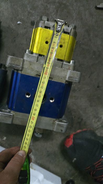 Pompa dubla mare cu mic