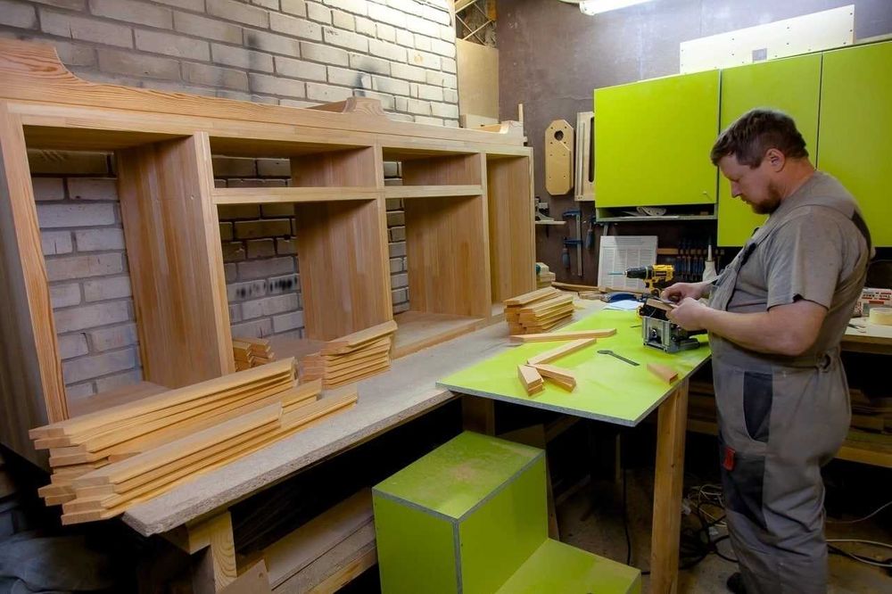 Изготовление корпусной мебели на заказ! Натяжные потолки! Ремонт!