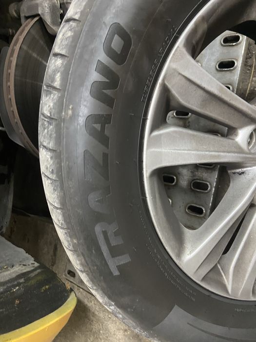 Летни гуми 215/60/16