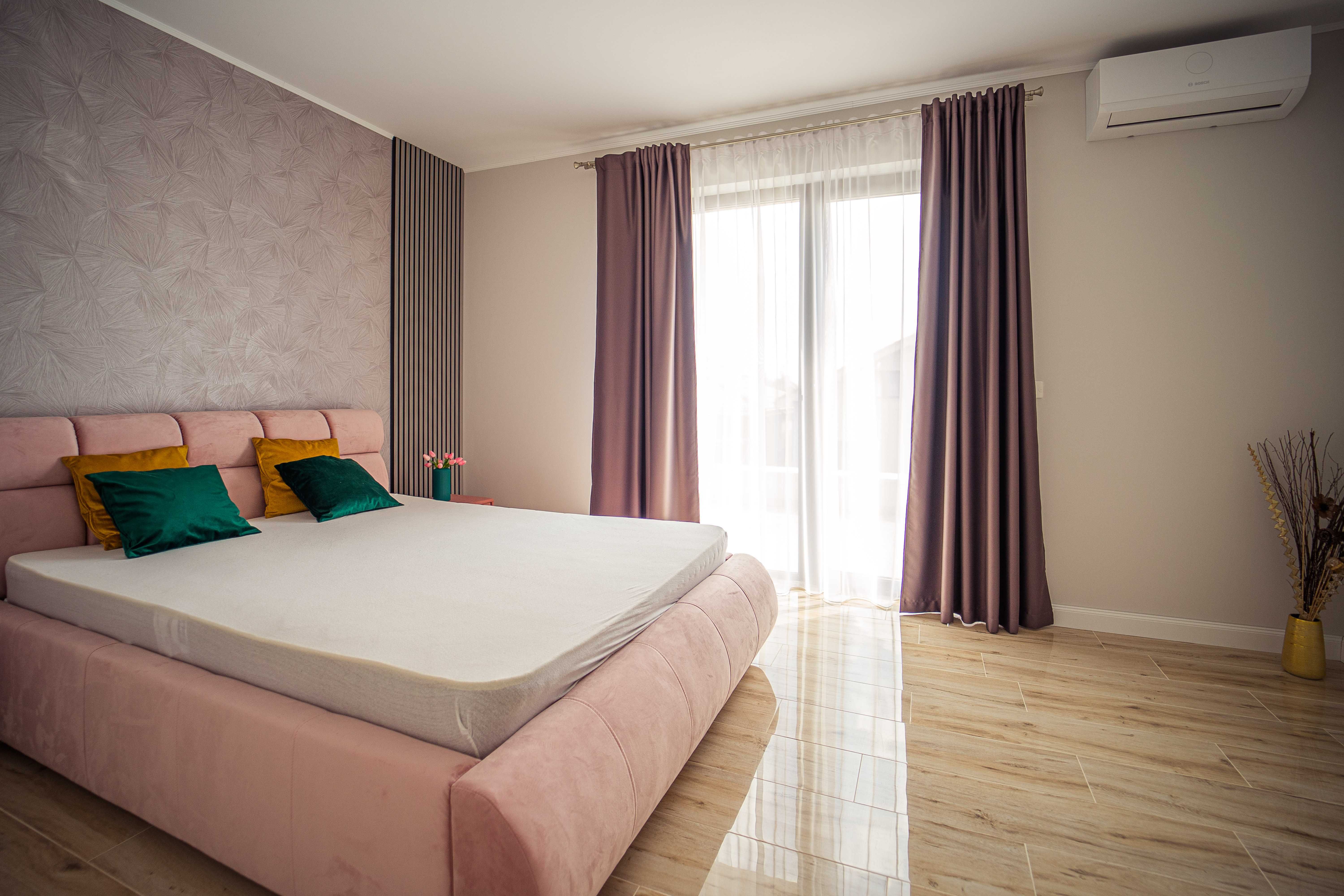 Vand Vila de lux in Micalaca ,direct proprietar!