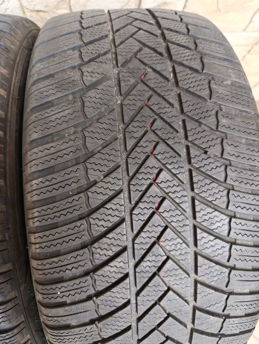 Зимни гуми Bridgestone 245/45/17 dot 4021