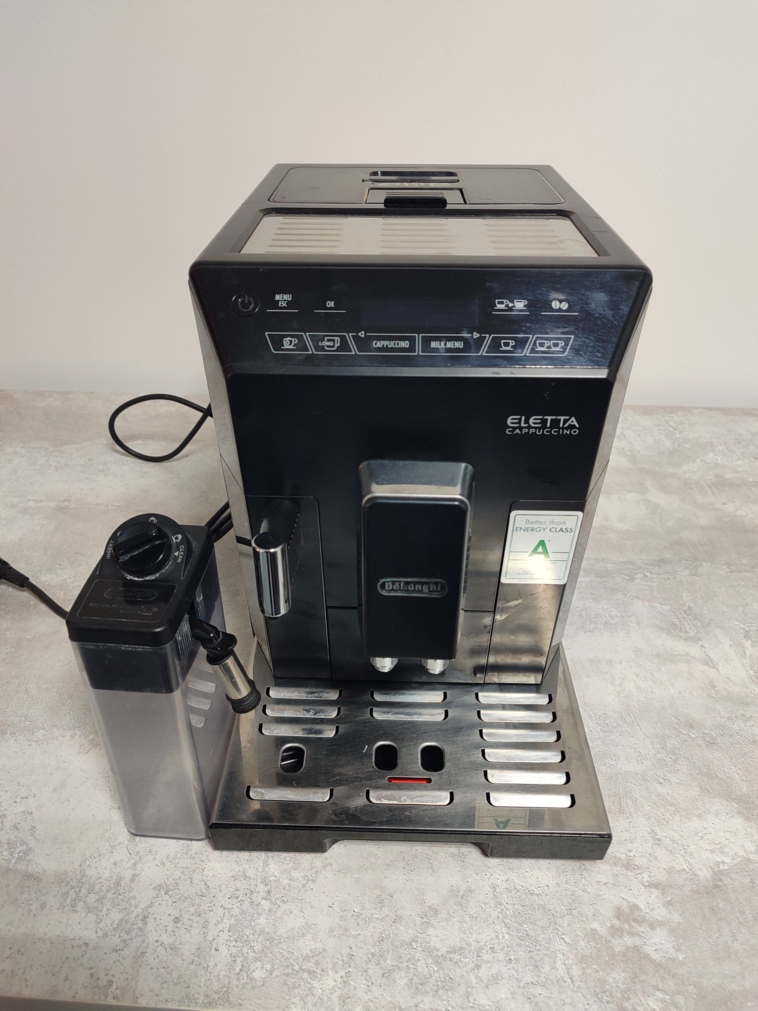 Кофемашина Delonghi