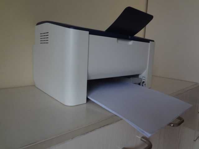 Лазeрен принтер-XEROX PHASER 3020