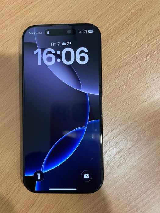 Айфон 16 про.