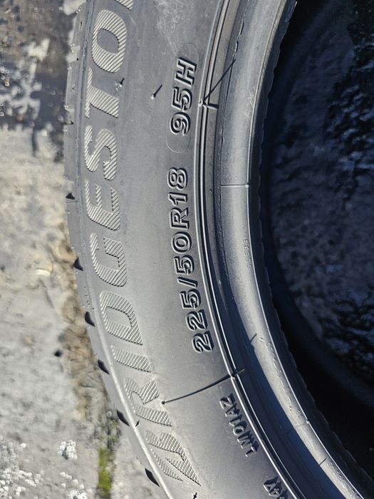 225 50 18 Bridgestone m+s RFC