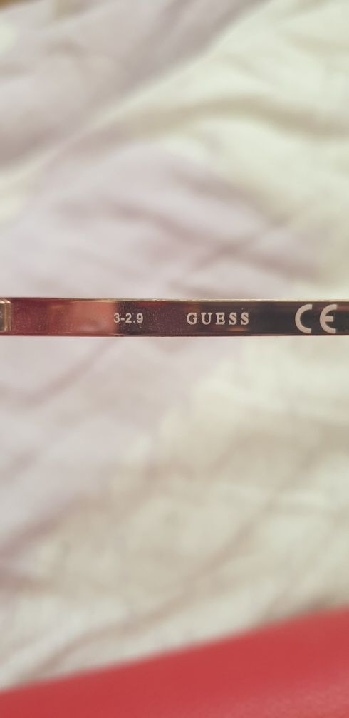 Слънчеви очила детски Guess