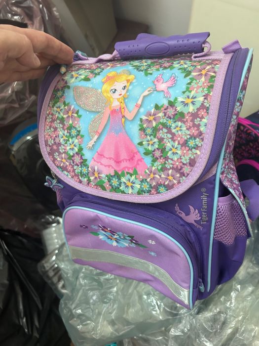 Vând un radiator și tot din poze