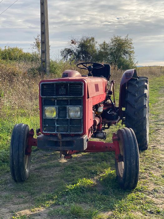 Tractor internațional 633