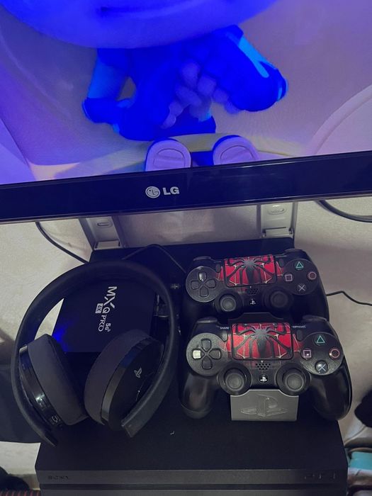 PlayStation 4 pro 1tb