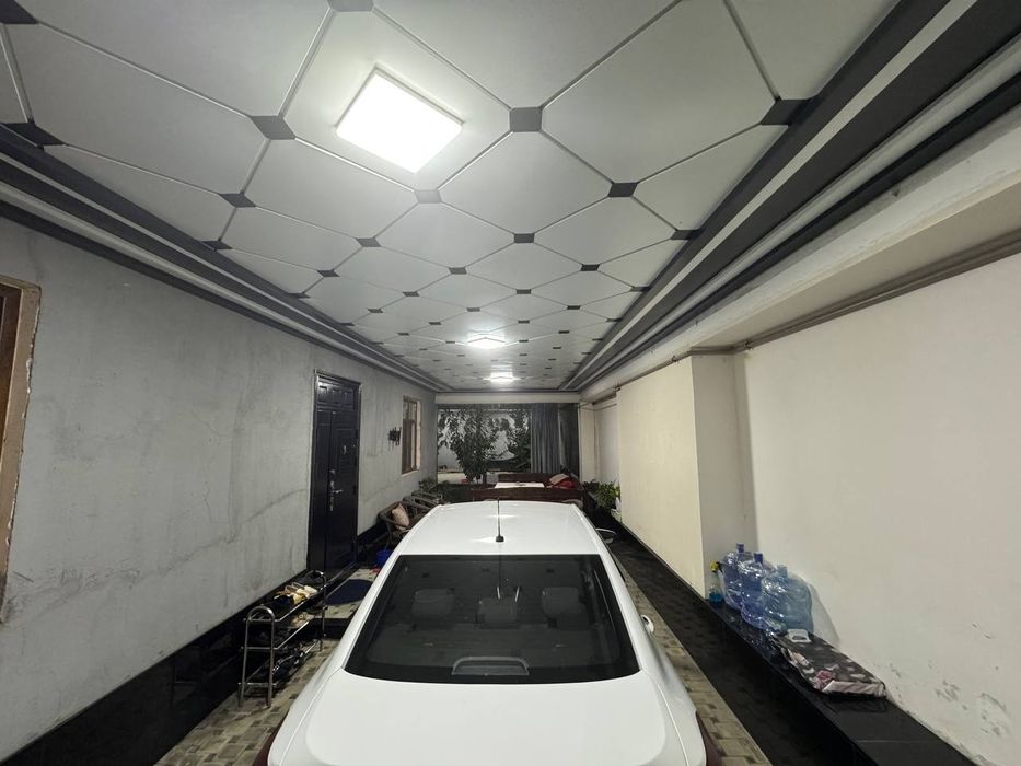 Продаётся 2х этажный дом. Янгиабад. Дом 3 года назад строили. 2 сотки