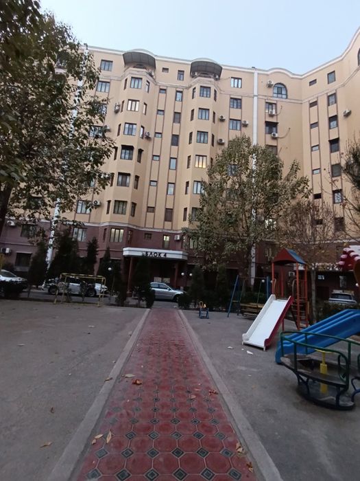 Продажа Голден хаус Паркенский