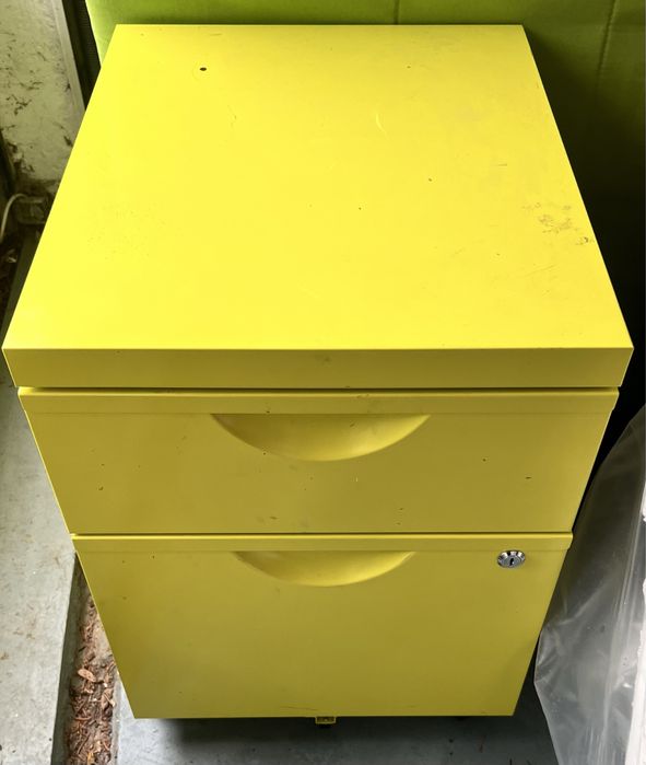 Vand dulapior metalic de birou