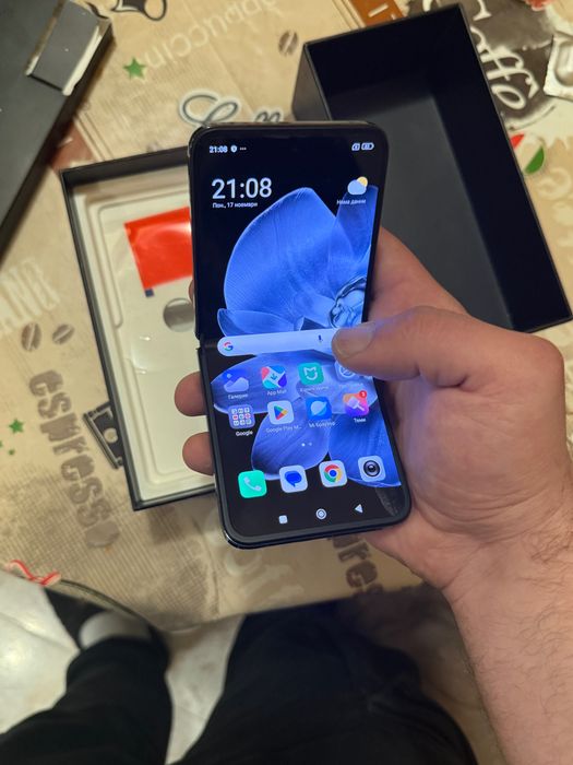 Xiaomi Mix Flip 12 GB RAM