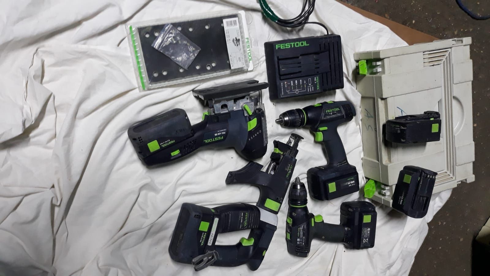 Festool  18 V filetanta  rigips  pendular