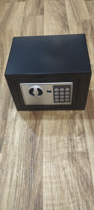 Сейфы металлические