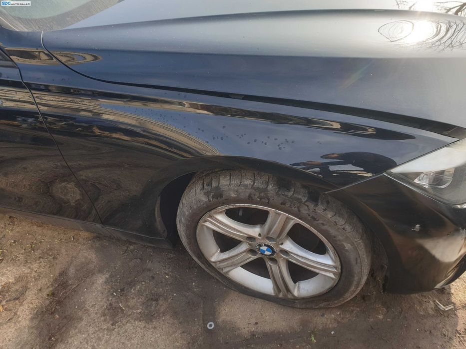 Aripa Dreapta Fata BMW Seria 3 F30 F31 2011 - 2014 Culoare 668 Schwarz 2 [K0341]
