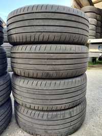 Продавам 4 летни гуми 225/55/17 Goodyear