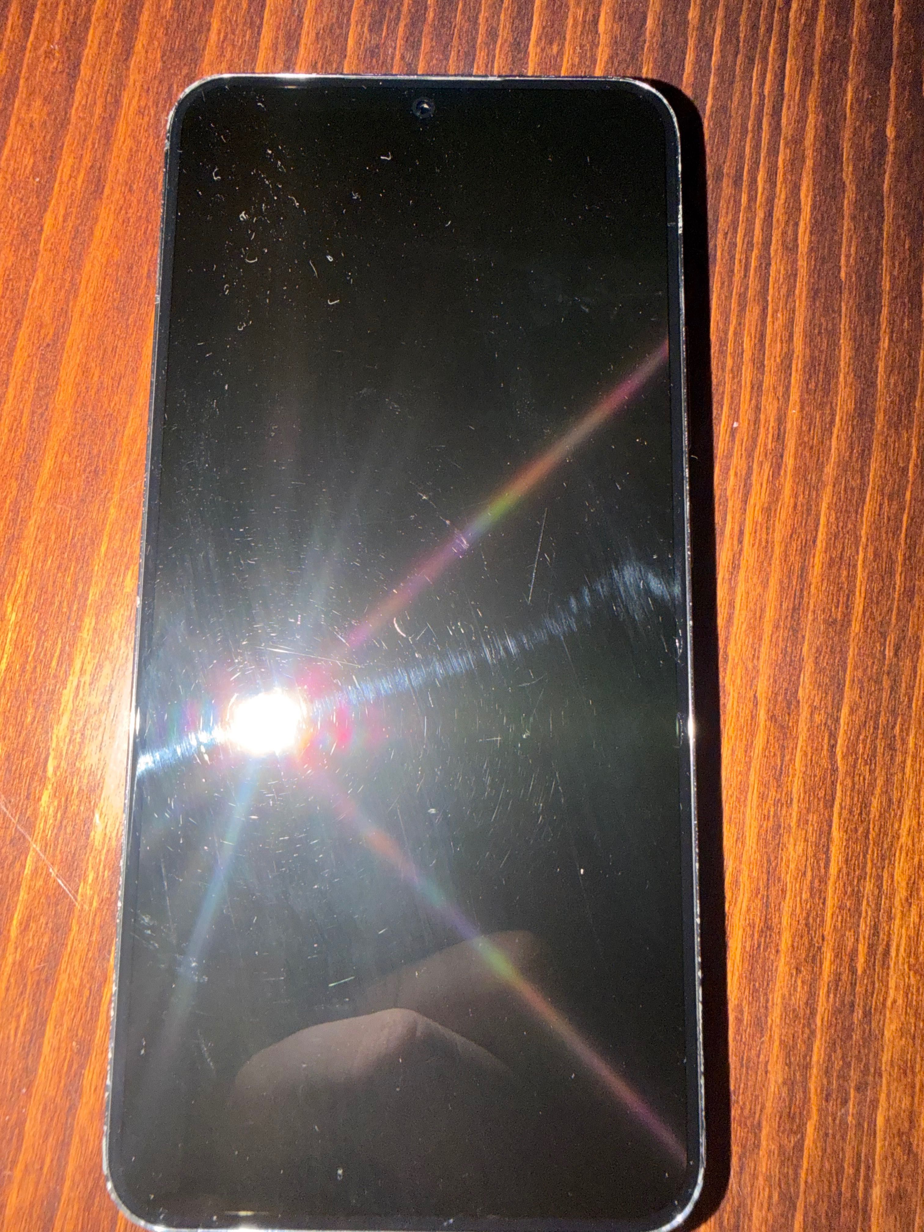 Продавам Samsung S 22+