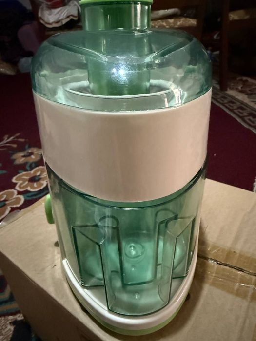 Соковий жималка сотилади янги