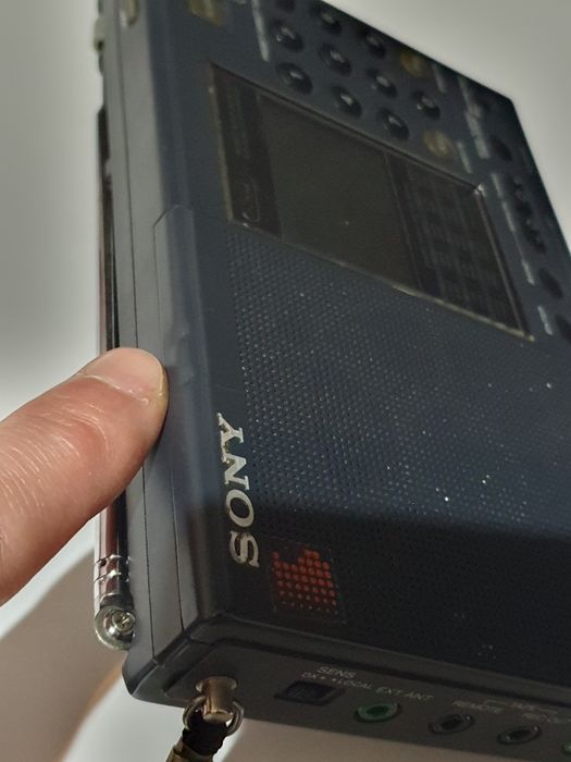 Sony icf-sw7600 made in Japan