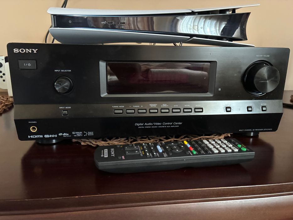 Vând Reciver Sony 5.1 cu telecomandă.