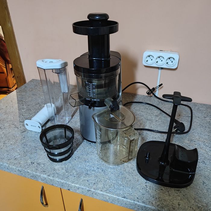 Storcător de fructe HUROM