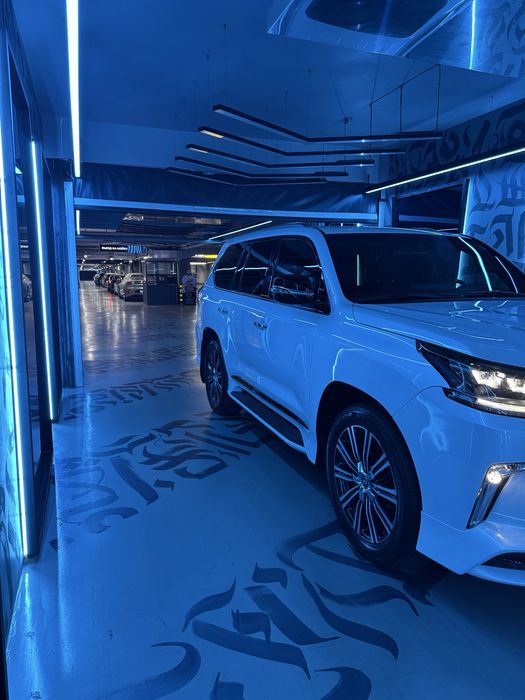 Lx570  машина в идеальном состоянии