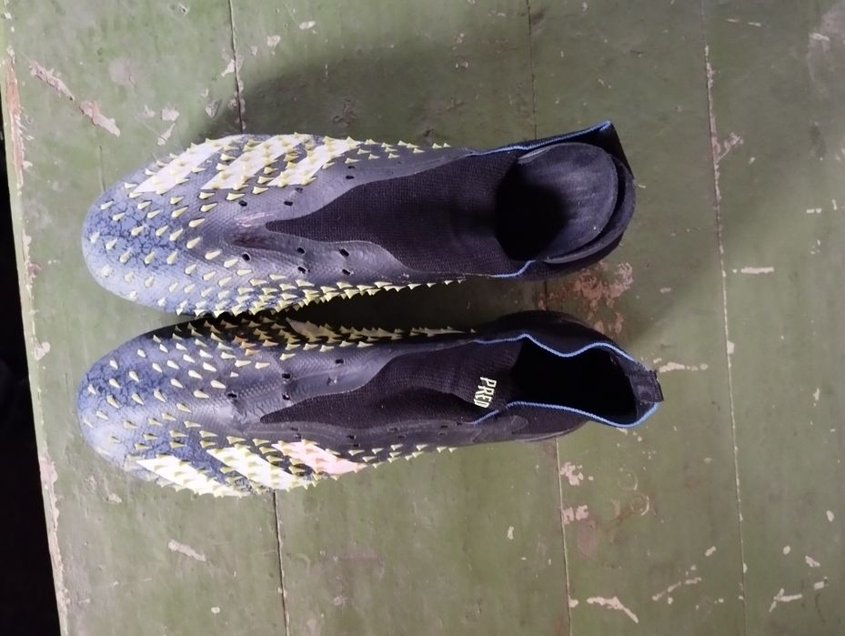 Буцы футбольные расмер40