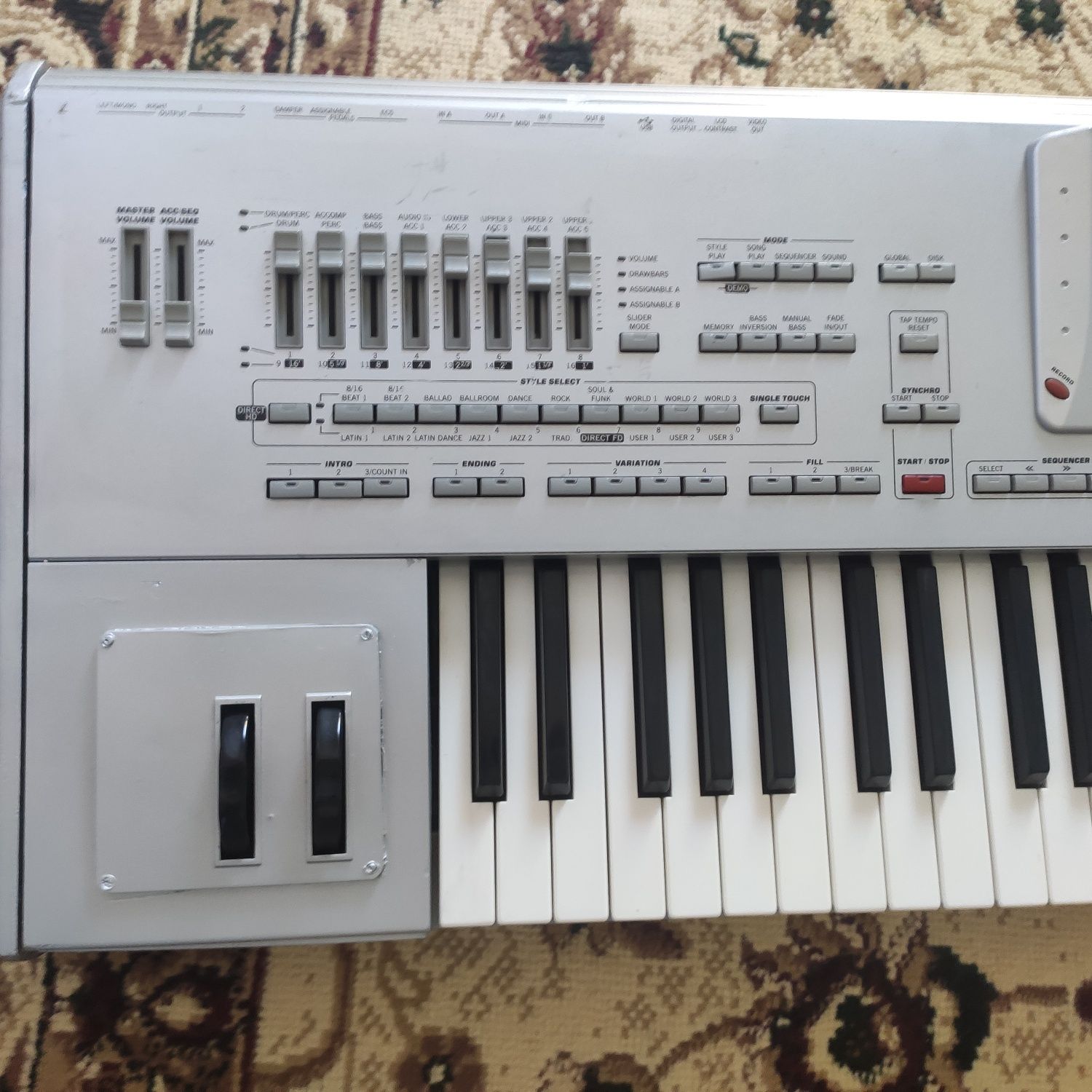 Синтезатор KORG PA 1 X PRO.Made in italy..