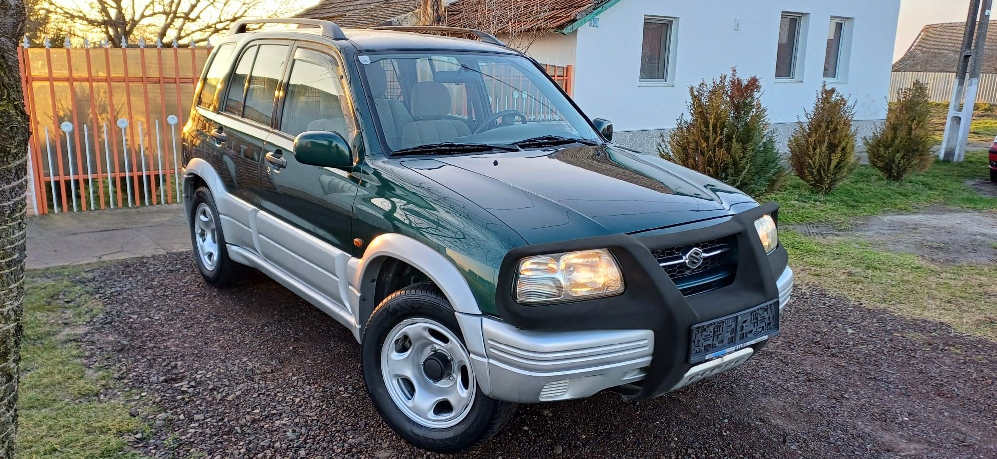 Vand Suzuki Grand Vitara 2.0 benzina Automata