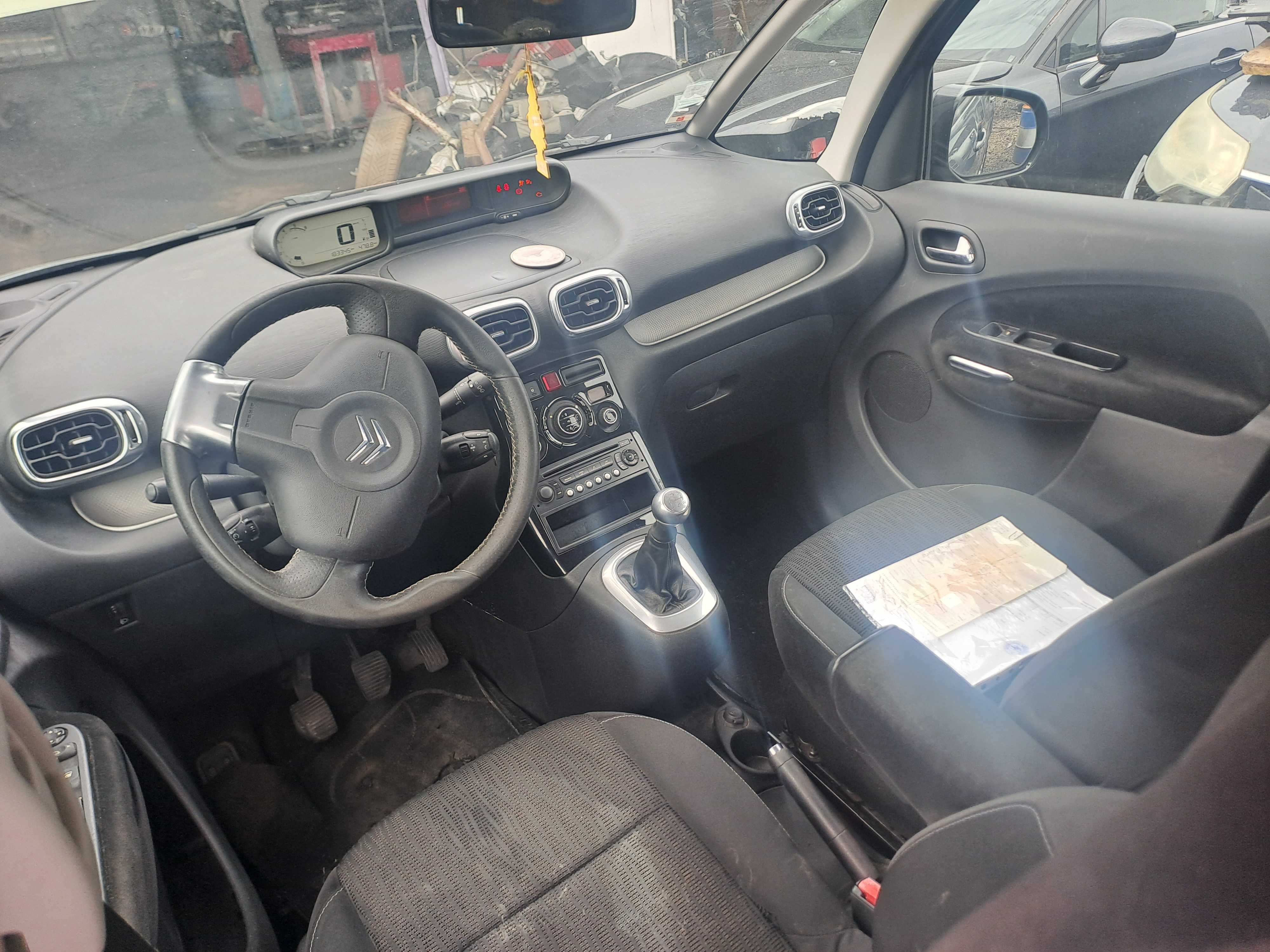 Citroen C3 Picasso 1.6HDI 90кс 16V на части