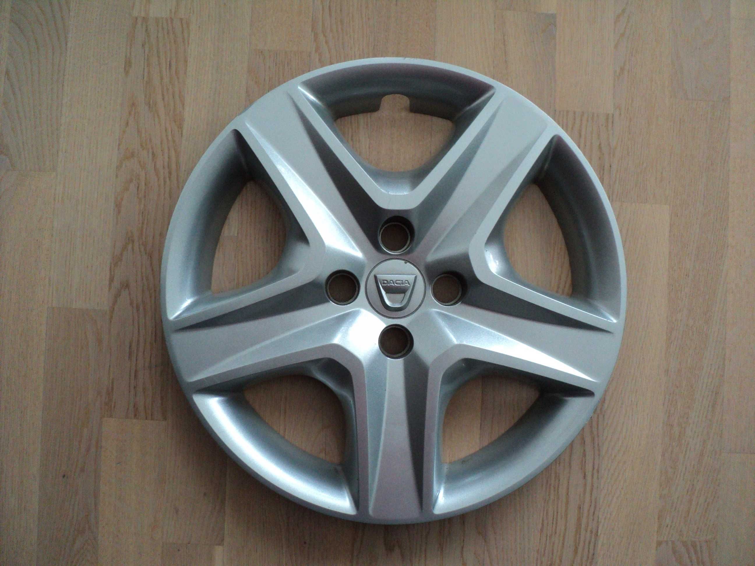 Capac auto DACIA RENAULT 16 inch/40,6 cm, original, stare foarte buna