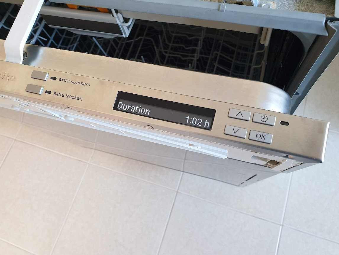 LED - Wi-Fi - XXL Съдомиялна Miele - Auto Open - Пълно Вграждане 60см
