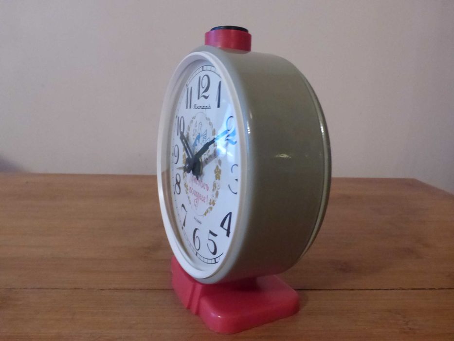 Рядък Великденски будилник Янтар часовник