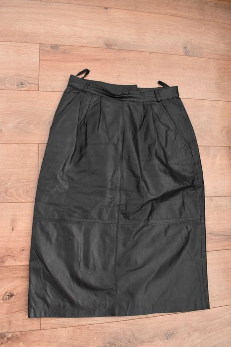 Fusta din piele naturala pentru dame