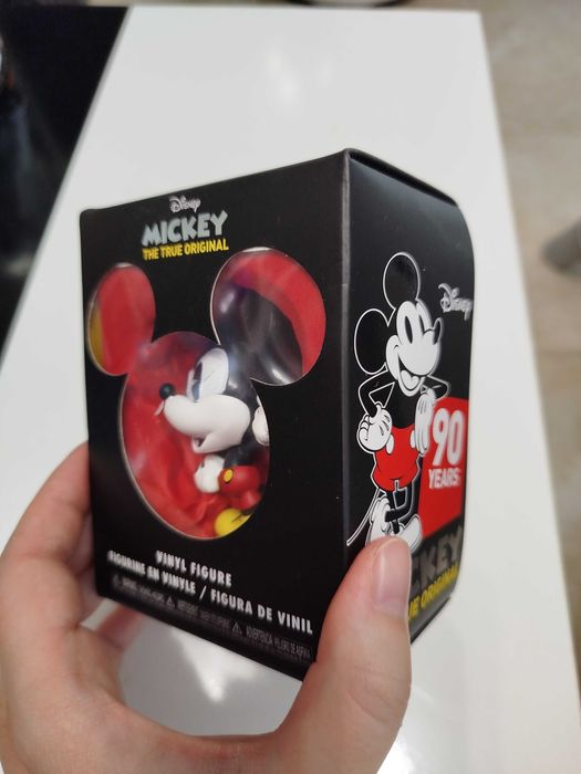 Фигурки на Мики Маус