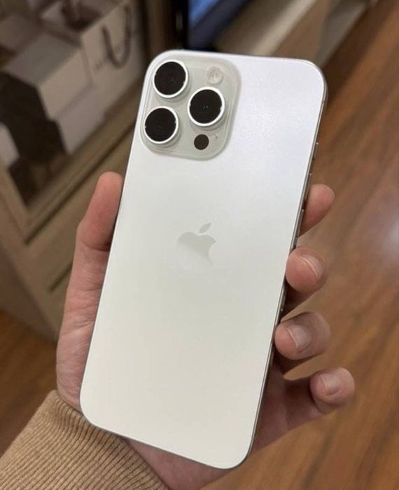 Iphone 16pro max yomkist 95%