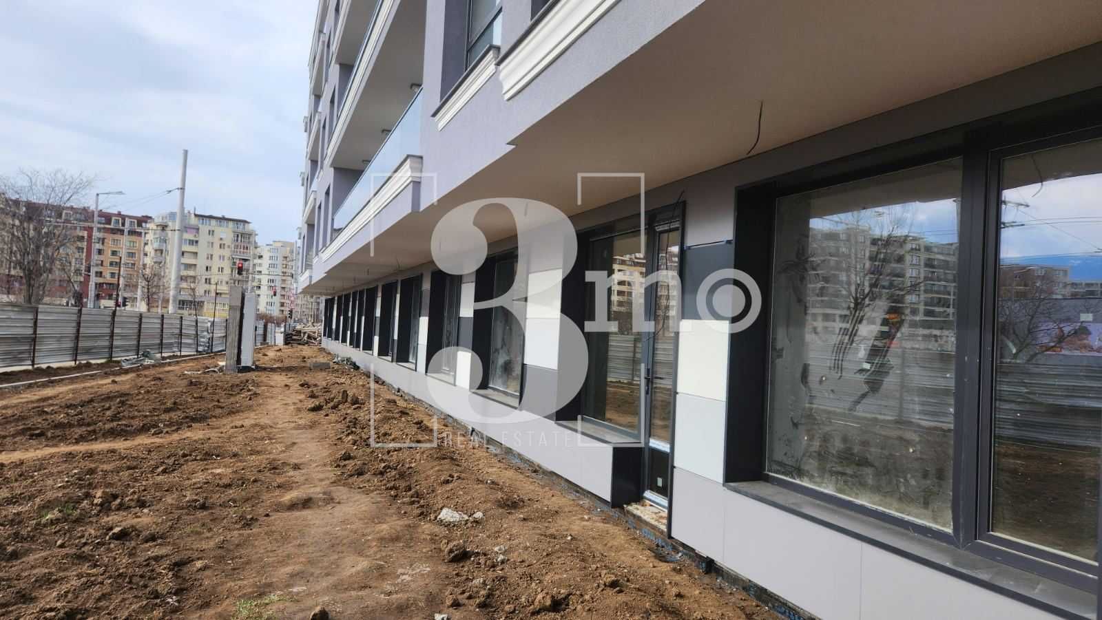 „3mo“ отдава търговски обект под наем, находящ се в ж.к. Дружба 2