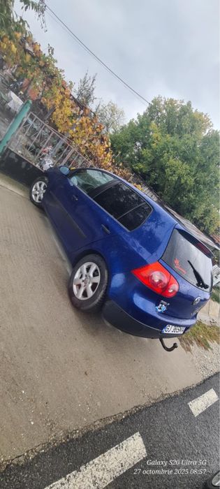 Vand golf 5  1.6 Astept mesaje sau apel