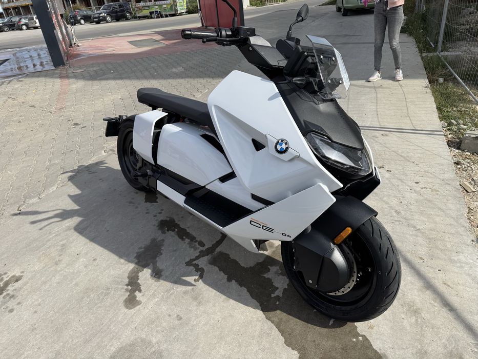 Scuter Bmw ce 04 electric